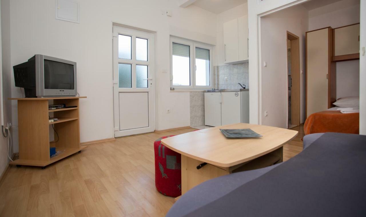 Beach Studio Apartment Tina Kaštela Exteriér fotografie