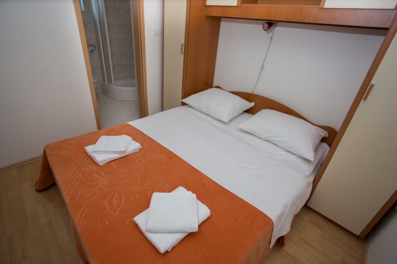 Beach Studio Apartment Tina Kaštela Exteriér fotografie