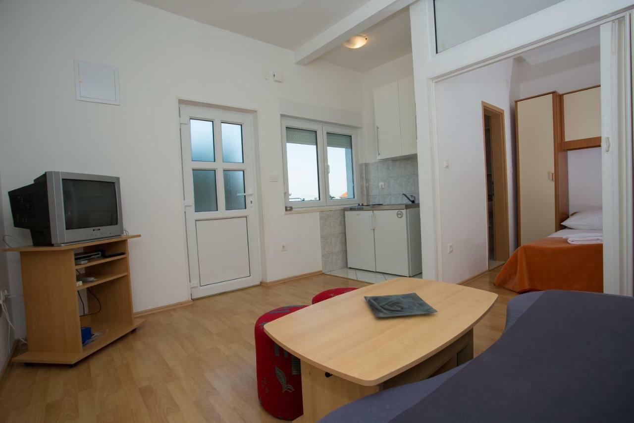 Beach Studio Apartment Tina Kaštela Exteriér fotografie